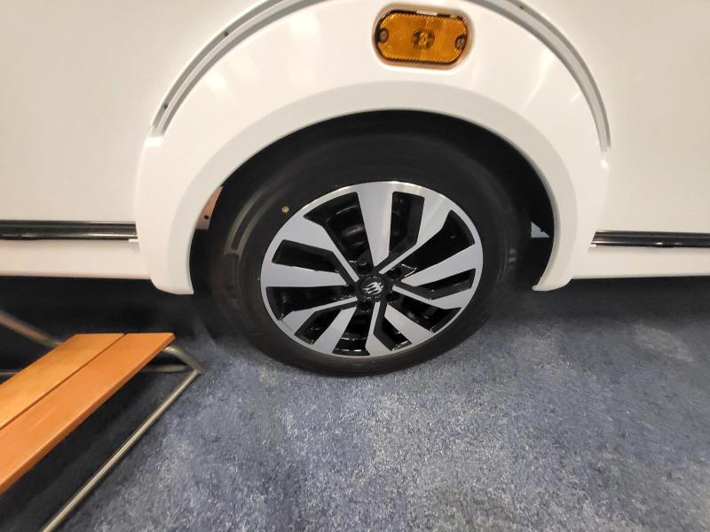 Knaus Sudwind Black Selection 460 EU uit voorraad leverbaar 