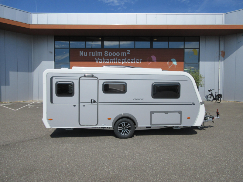 Eriba Feeling 470 COMPACT ENKELE BEDDEN!!  foto: 21