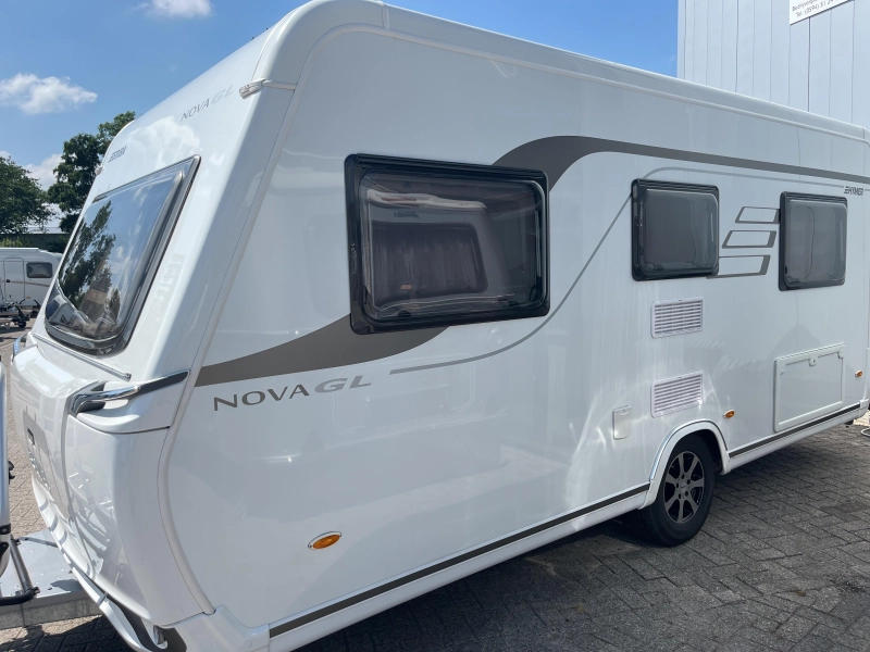 Eriba Nova GL 465 Luifel mover rondzit  foto: 8