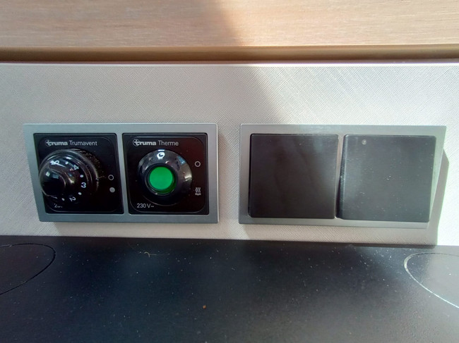 Dethleffs Nomad Avantgarde 460 EL foto: 16