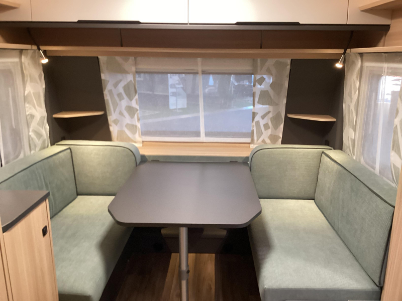 Fendt Apero Activ 465 GE model 2027 