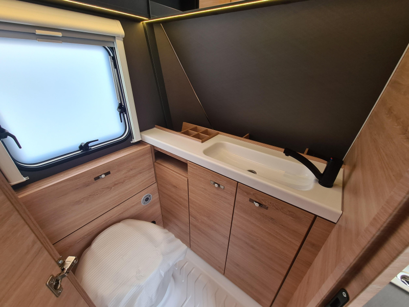 Knaus Yaseo 340 PX Cassetteluifel  foto: 14