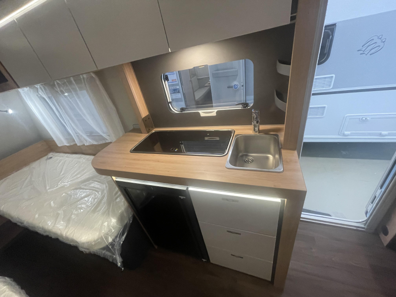 Knaus Sport 500 EU +mover+luifel+fietsendrag  foto: 10