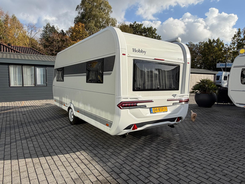 Hobby De Luxe 495 UL Met Thule luifel  foto: 4
