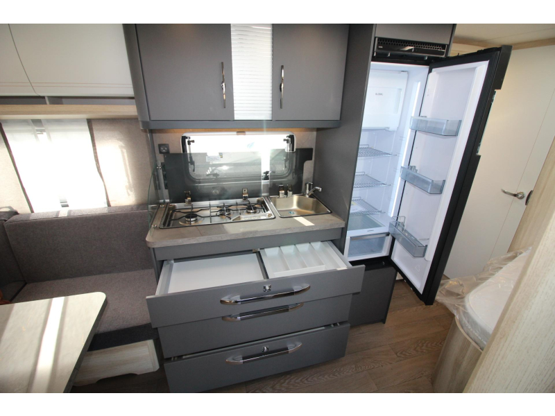 Hobby De Luxe 460 UFE Modeljaar 2027  foto: 12