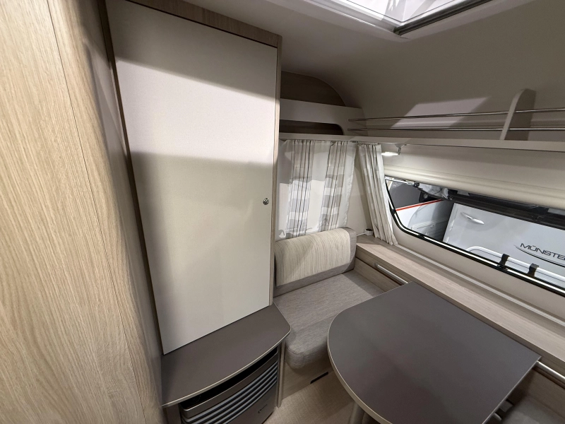 Bürstner Premio Life 480 TL 2 BEDDEN MOVER TENT (TOP)  foto: 12