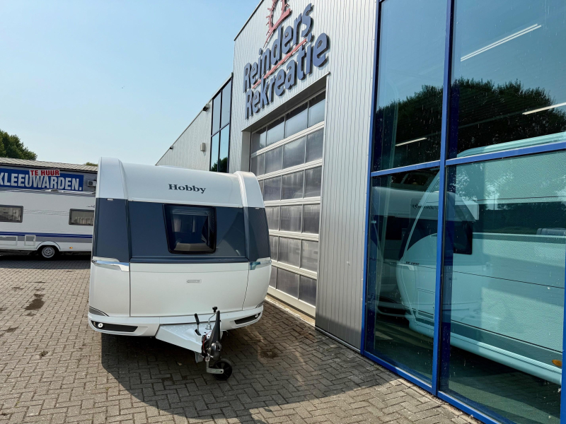 Hobby Excellent Edition 460 UFE Frans bed & rondzit! 