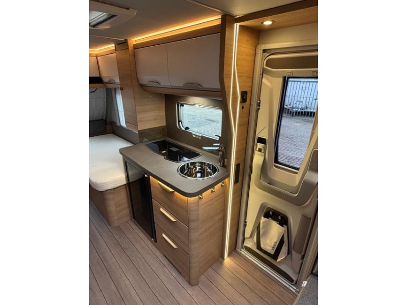 Knaus Sudwind 60 Years 460 EU Incl. Mover en Luifel  foto: 13