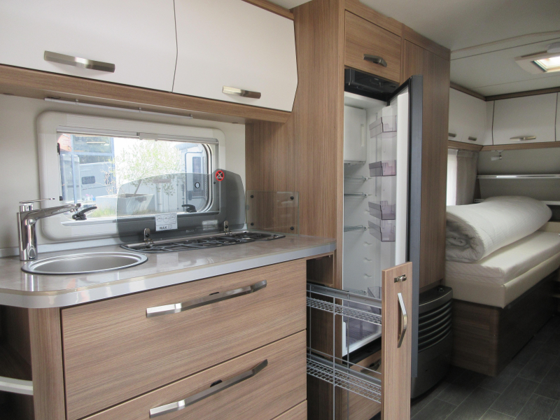 Tabbert Rossini Booster 540 E MET MOVER EN VASTE LUIFEL  foto: 5