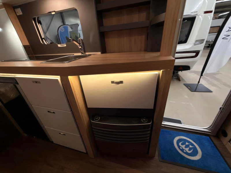 Knaus Sport Platinum 420 QD Platinum+1500KG+vloer  foto: 17