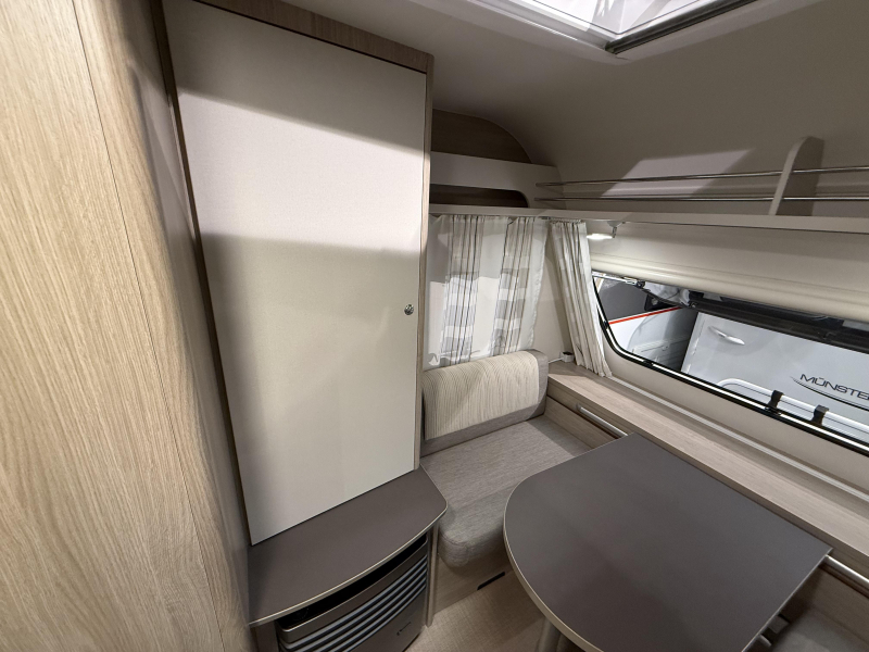 Bürstner Premio Life 480 TL 2 BEDDEN MOVER TENT (TOP)  foto: 12