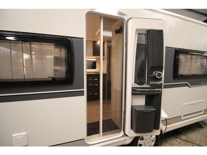 Hobby De Luxe Edition 460 UFE Topstaat, Hoge Koelkast  foto: 20