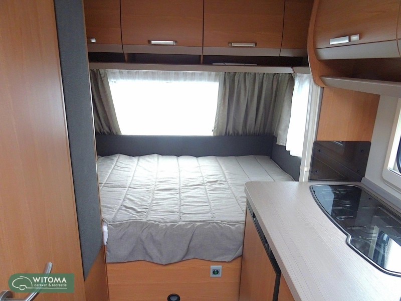 Knaus Sport 420 QD voortent luifel  foto: 5