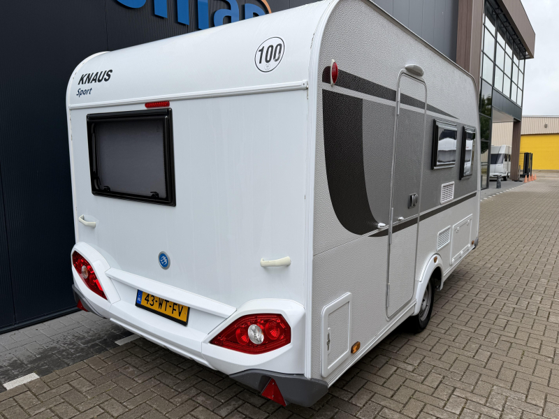 Knaus Sport 400 QD Nieuw staat | Compleet 