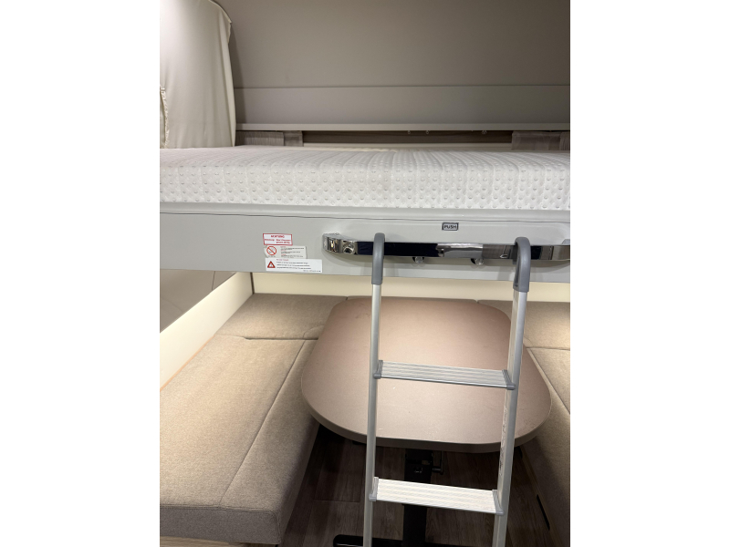 Bürstner Averso Plus 510 TK STAPELBED 7 PERS TOP  foto: 22