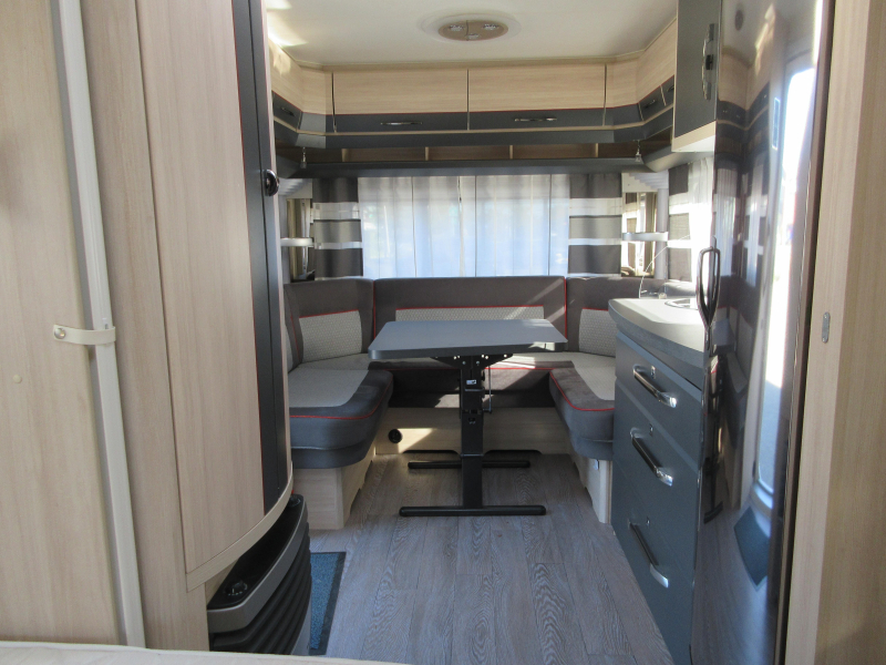Hobby De Luxe Edition 460 UFE ZAKLUIFEL + CARAVANLUIFEL 