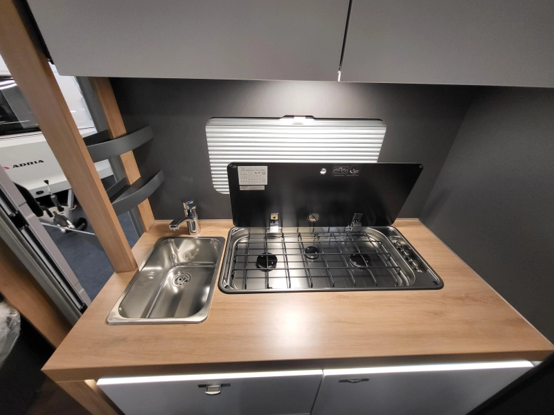 Knaus Sport 500 KD zeer compleet uitgevoerd  foto: 7