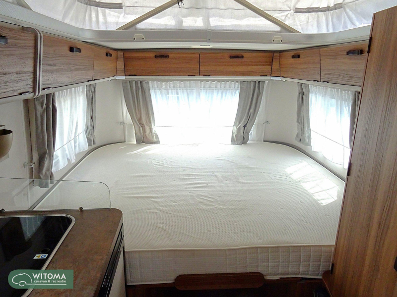 Eriba Touring Legend 542 mooie complete uitvoering  foto: 10