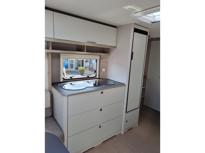 Bürstner Premio 460 TS Gratis Mover!  foto: 9
