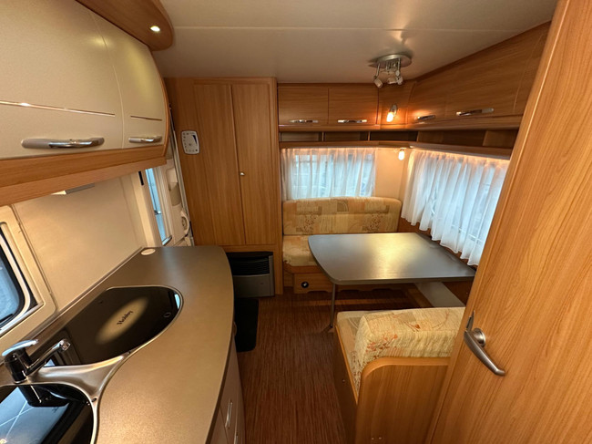 Hobby De Luxe 440 SF foto: 22