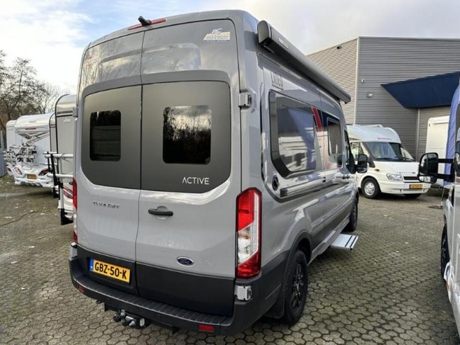 Bürstner Lineo C 590 AUTOMAAT + TREKHAAK