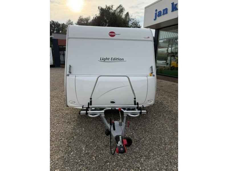 Bürstner Light Edition 450 TS mover unico verona luifel  foto: 2