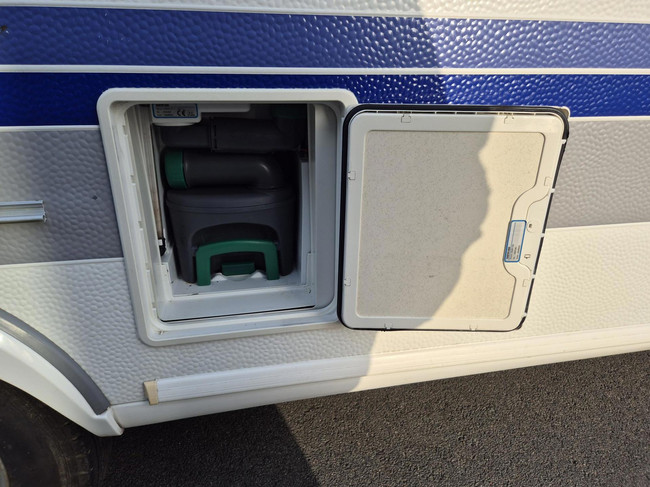 Hobby 540 TK-ULA Stapelbed met kinderkamer, Airco+DWT luifel foto: 6