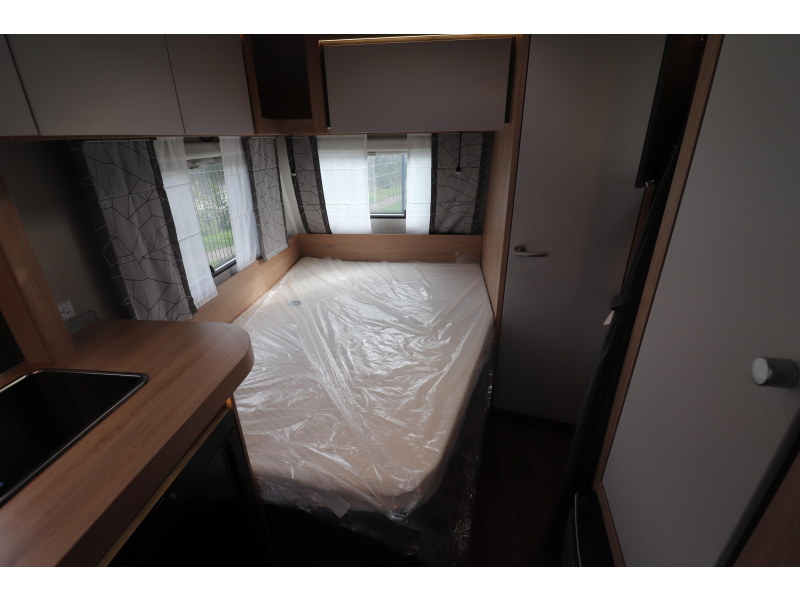Knaus Sport Platinum 450 FU AKTIE - 200  foto: 9