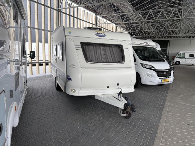 Hobby Excellent 440 SF Voortent / Fietsendrager  foto: 1