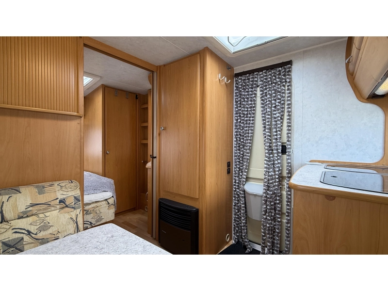 Wilk Stern 400 MD keuken treinzit frans bed  foto: 8