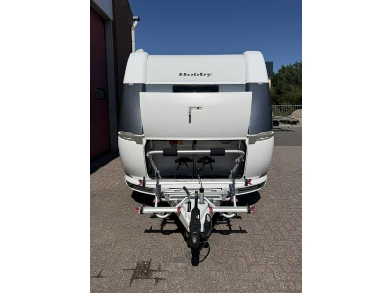 Hobby De Luxe 400 SFE Incl. Luifel en Voortent  foto: 8