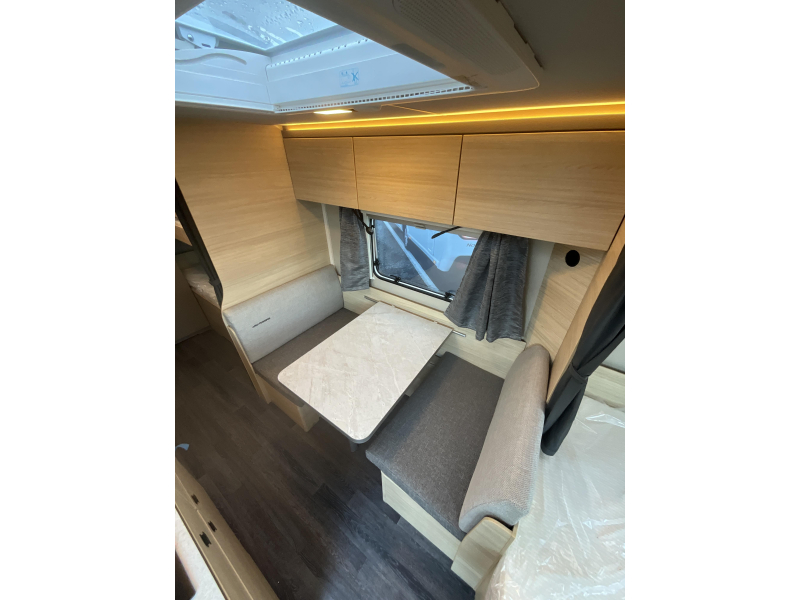 Weinsberg CaraLife 500 QDK STAPELBED-AIRCO  foto: 6