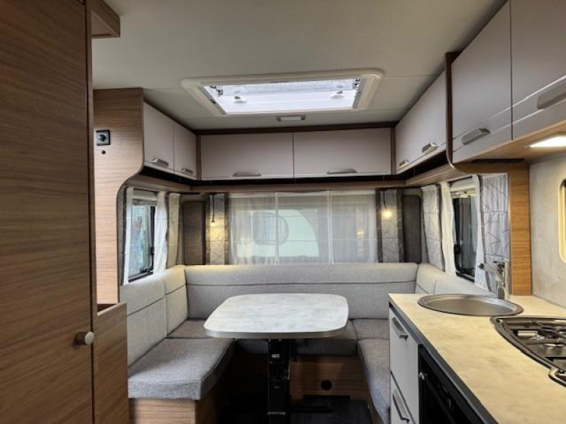 Knaus Sport 450 FU fransbed zakluifel  foto: 14