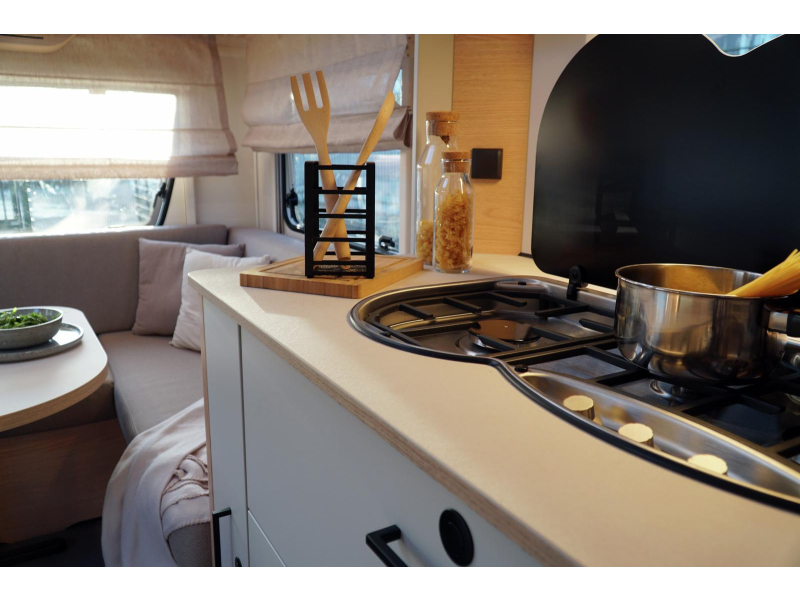 LMC Style 440 D model 2027, fransbed  foto: 27