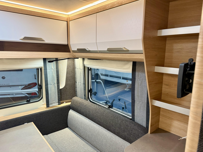 Knaus Sudwind Black Selection 460 EU Zomer Airco Actie!  foto: 11
