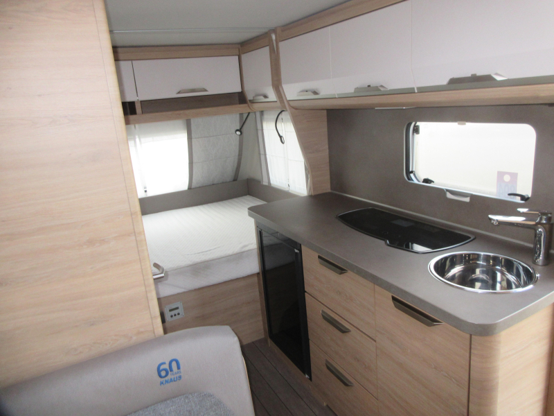 Knaus Sudwind 420 QD MET MOVER EN UNICO 