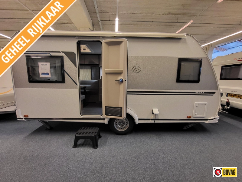 Knaus Sport 450 FU nieuwstaat  foto: 0