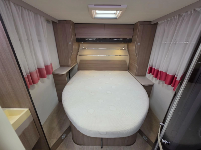 Challenger 288 EB Queensbed/Hefbed/155 pk  foto: 7
