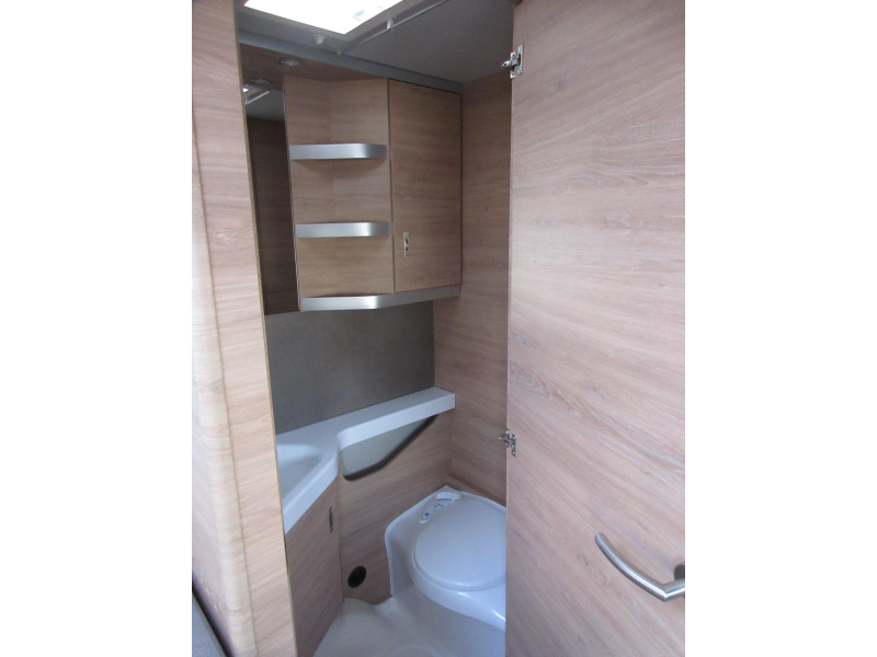 Knaus Sudwind 420 QD MET MOVER EN UNICO  foto: 5