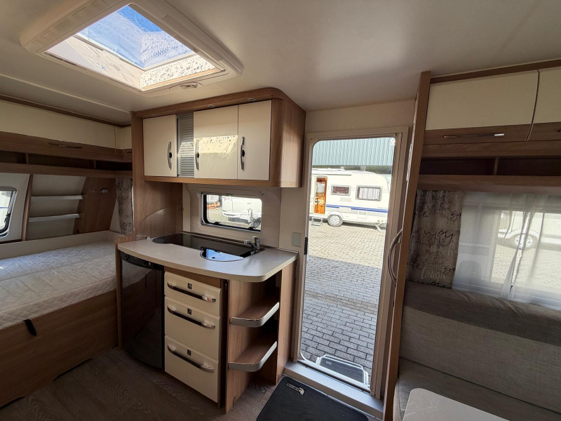 Hobby De Luxe 455 UF Vol uitgerust!!  foto: 14