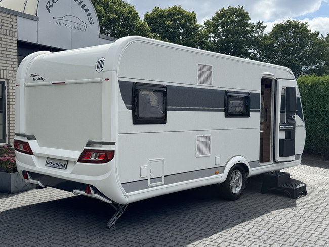 Hobby De Luxe 545 KMF met STAPELBED EN GARAGE **6 Slaapplaatsen/Truma Mover/1e eigenaar/Truma/Lichtmetalen velgen/Zeer nette caravan** foto: 15