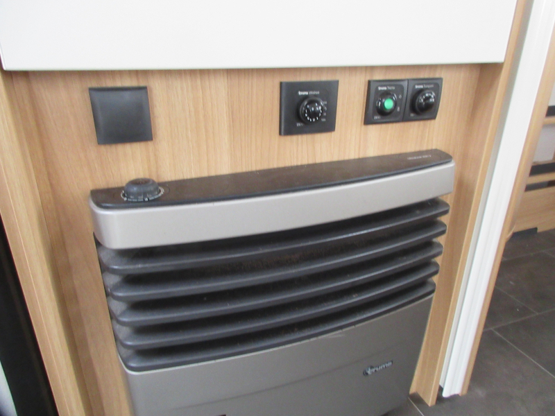 Dethleffs Camper 500 FR MET MOVER, AIRCO, LUIFEL  foto: 16