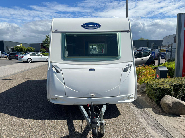 Caravelair Antares Luxe 390 Freeline | Fietsenrek | Dinette | Vastbed | Kachel | Koelkast |