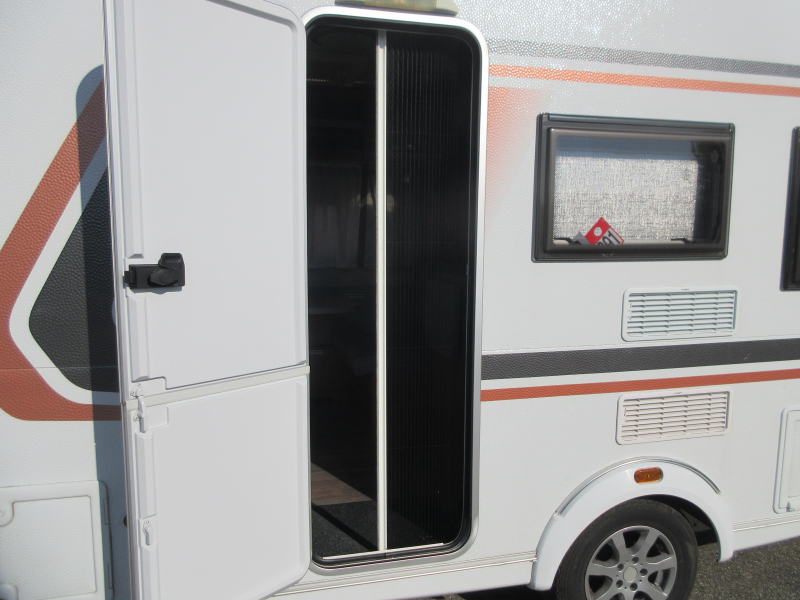 Weinsberg CaraOne Edition HOT 390 MET VOORTENT  foto: 13