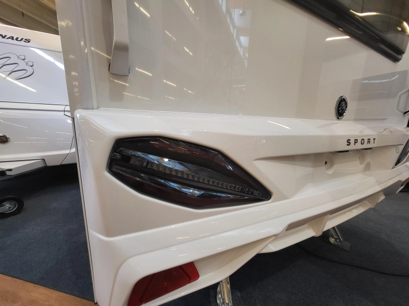 Knaus Sport 450 FU af fabriek mooi compleet  foto: 6