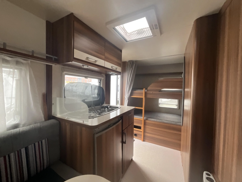 Weinsberg CaraOne 400 LK STAPELBED-VOORTENT  foto: 4