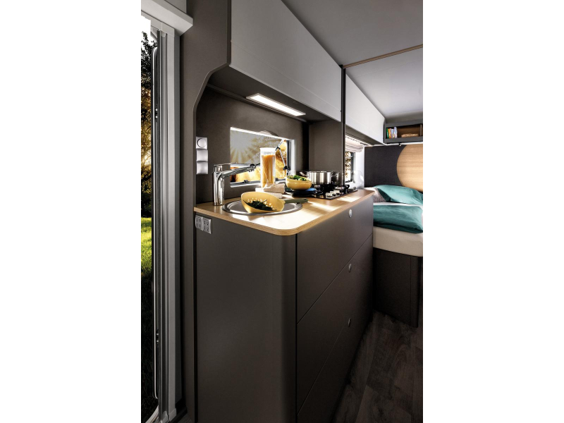 LMC Videro 510 E model 2027, enkele bedden  foto: 7