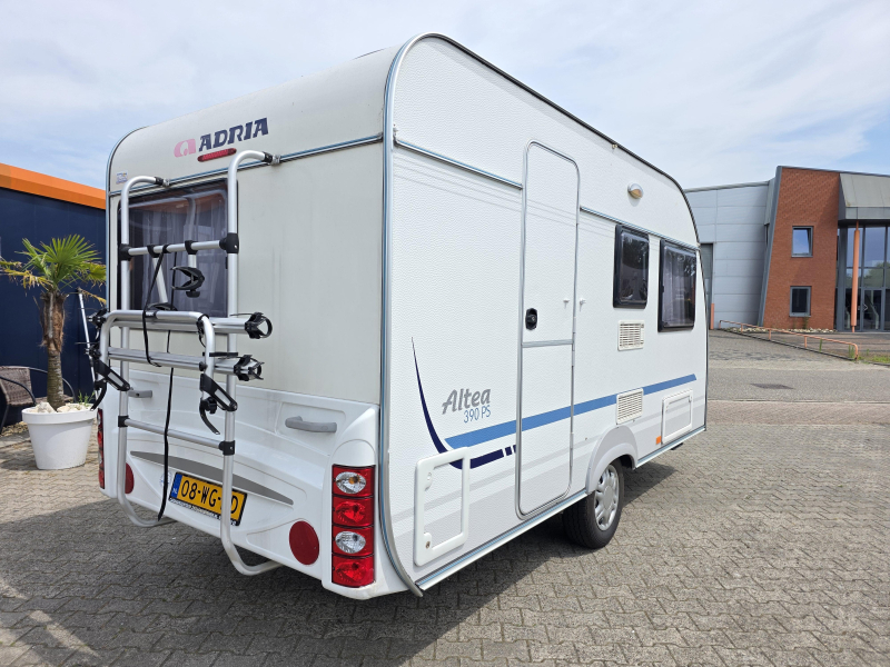 Adria Altea 390 PS 4 persoons VOORTENT 2010  foto: 3