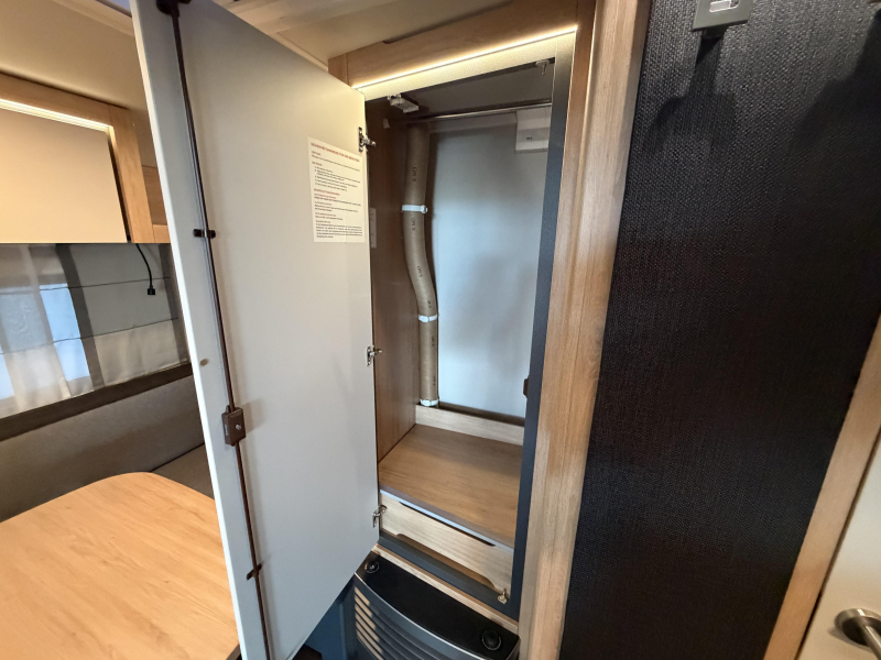 Knaus Sport 500 EU enkele bedden  foto: 12