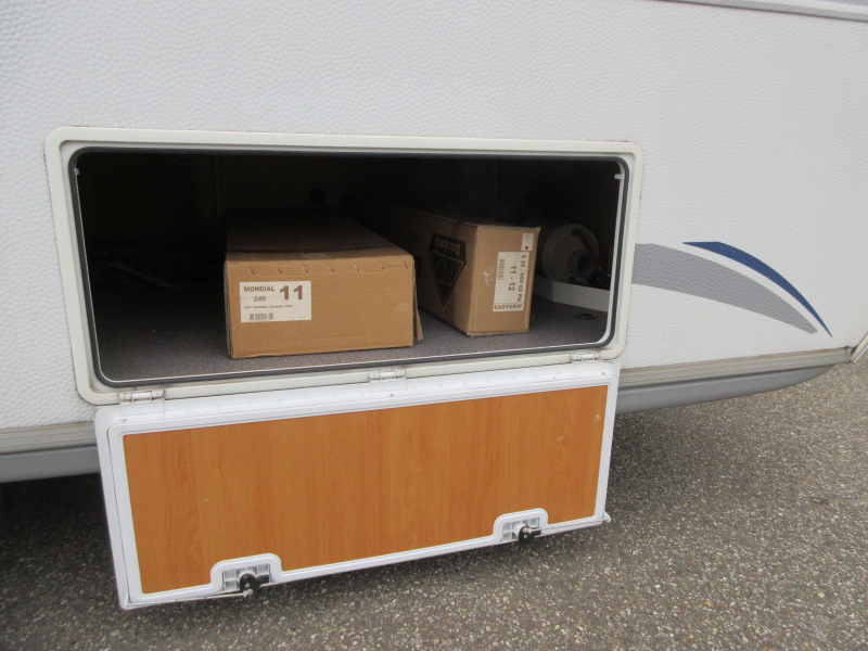 Dethleffs Travel Sleeper 468 Slechts 960kg met mover!!  foto: 15
